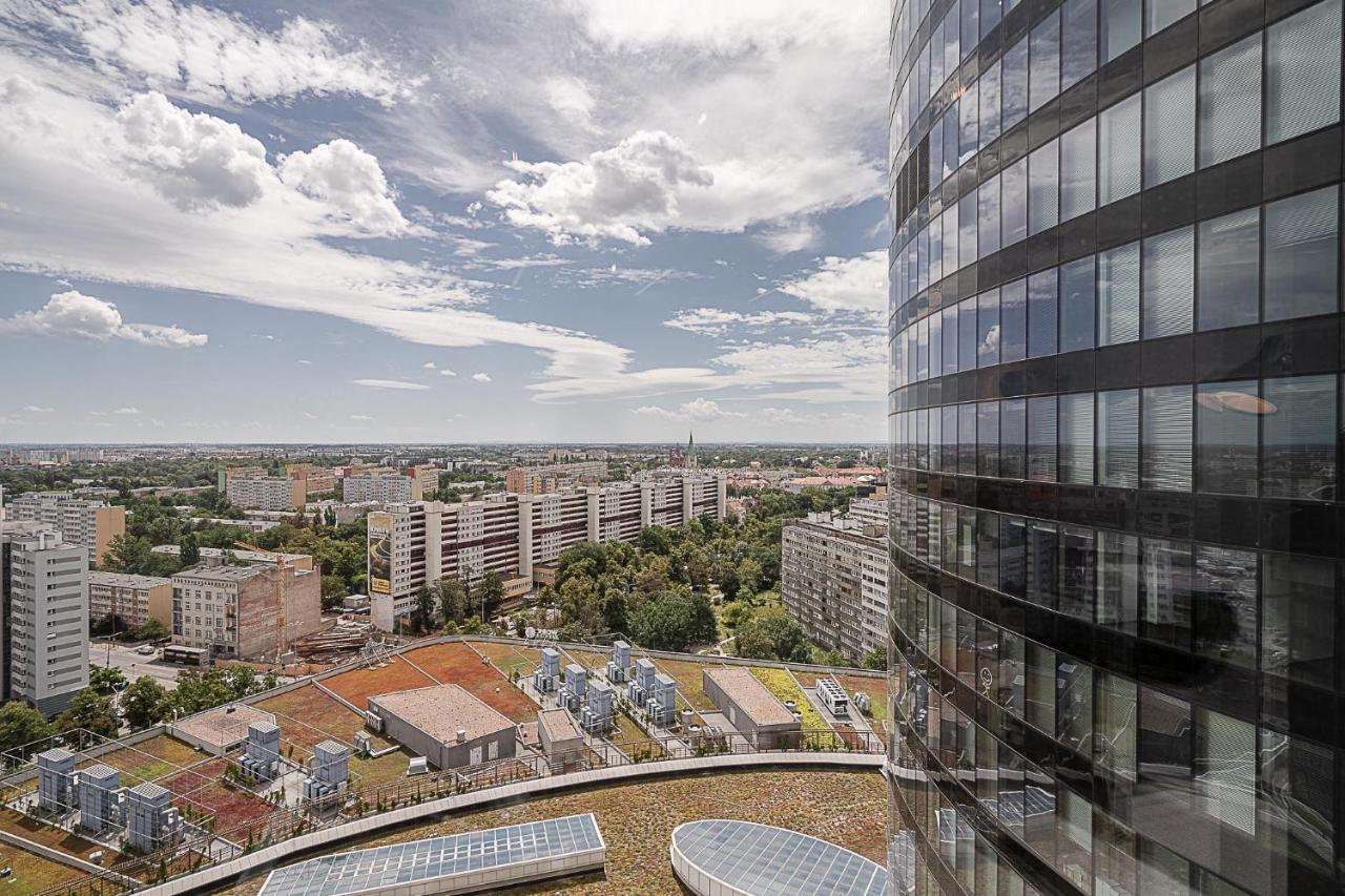Rentplanet - Apartament Sky Tower Wrocław Exterior foto
